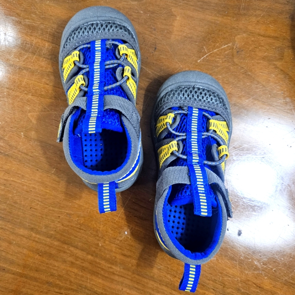 Academy Gray and Blue Mesh Velcro Shoe - Toddler 7